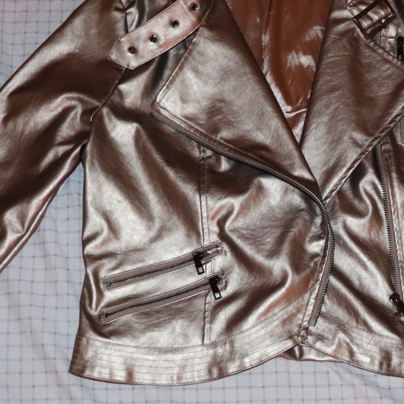 Gold Metallic Jacket - Picture 2 of 2